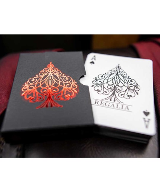 Regalia Red Signature Edition Carti de Joc by Shin Lim